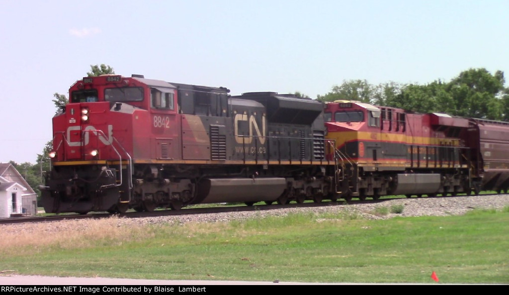 CN grain train